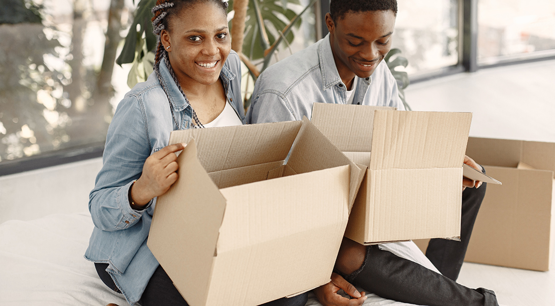 Folding Carton vs. Rigid Box: Which is the Right Packaging for Your Product?